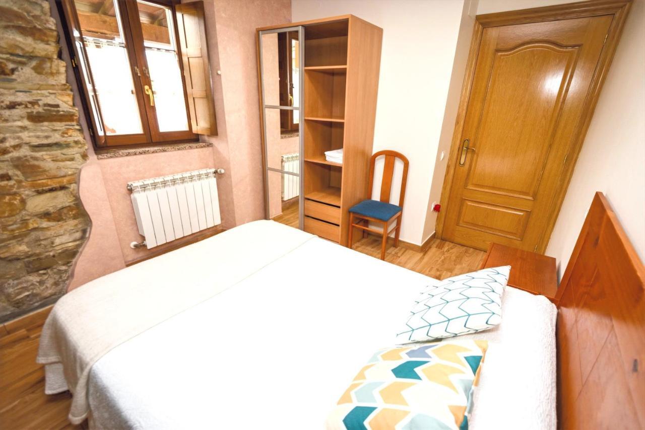 Apartamentos Navalin Tapia De Casariego Exterior photo